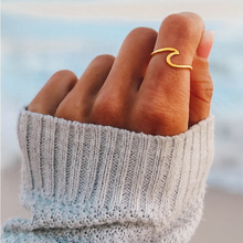 Load image into Gallery viewer, Wave Ring