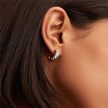 Load image into Gallery viewer, Samantha’s Earrings

